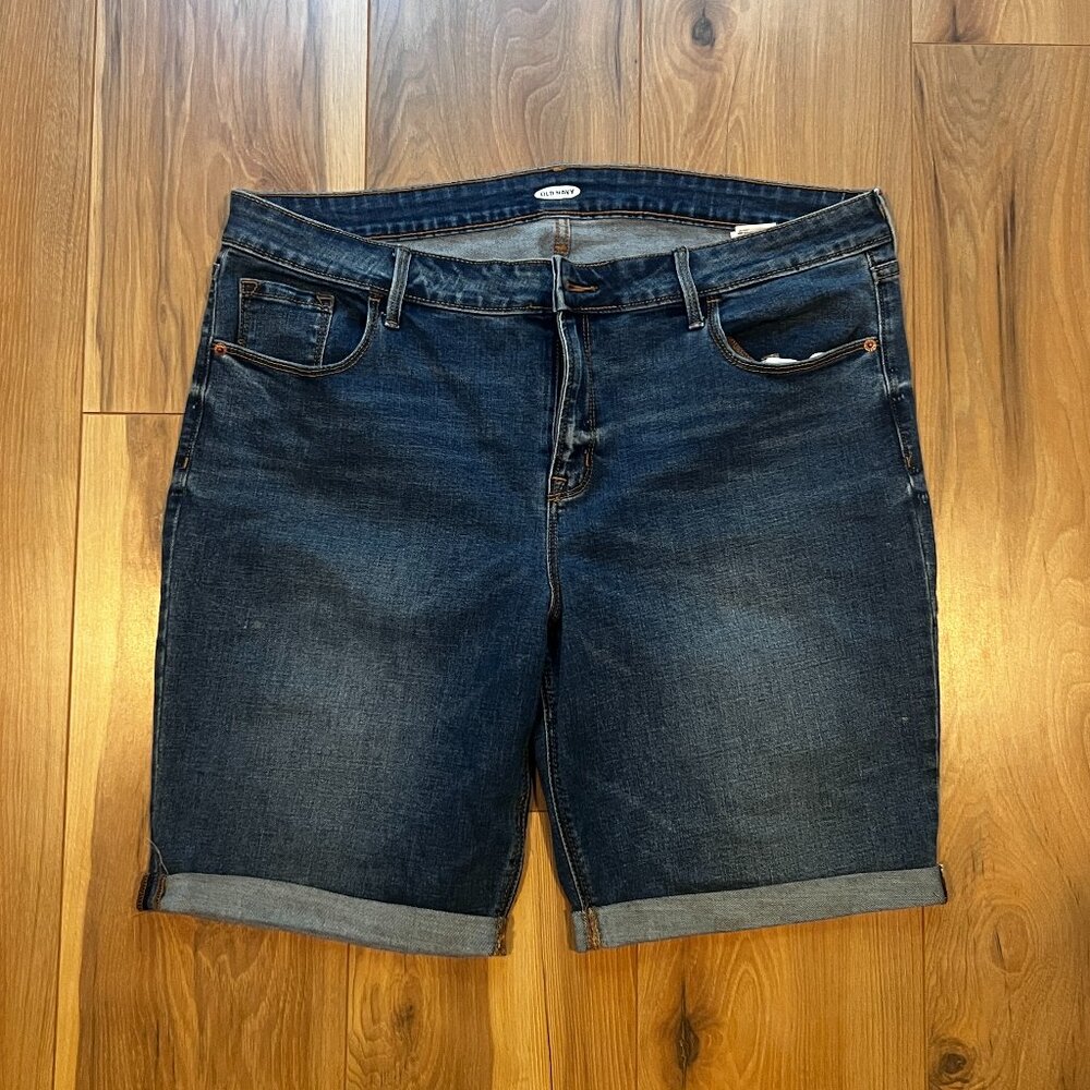 Old Navy 9" Bermuda Jean Shorts